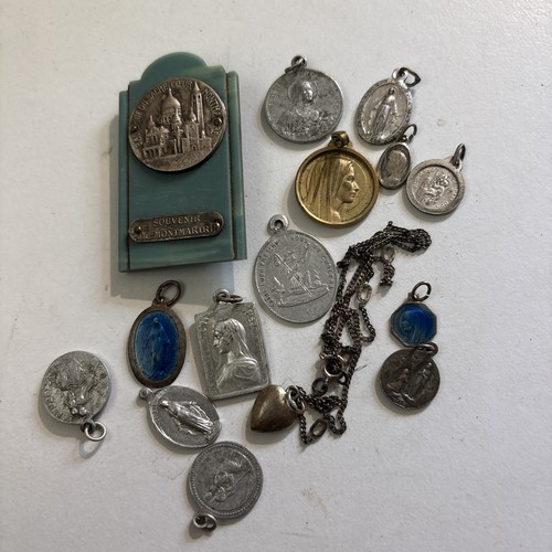 Lot objets religieux - lot,