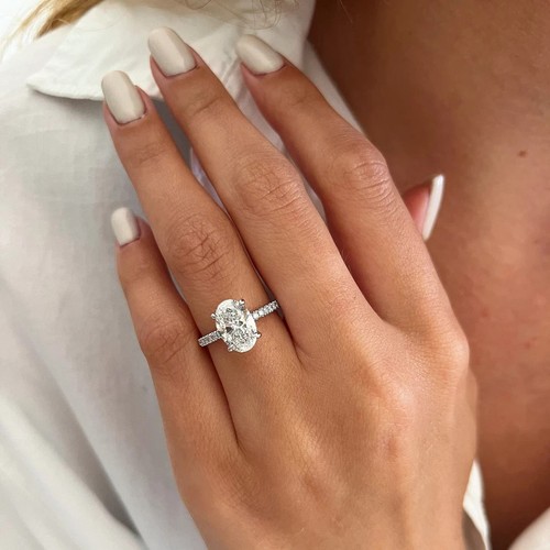 Bague diamant taille - , ovale