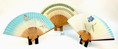 Trois ventilateurs pliants