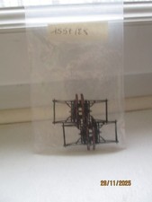 N°1557/25 deux pantographes