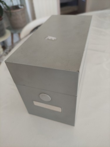 Ancienne petite boite metal - metal, a
