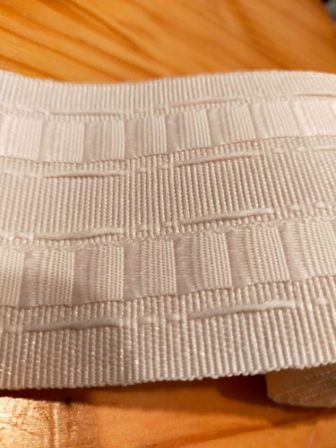 Ruflette couleur blanche