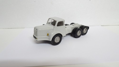Norev berliet - ,