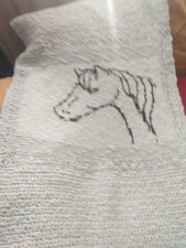 couverture bébé tricotée