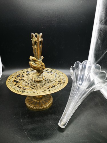 Milieu table bronze - table, en