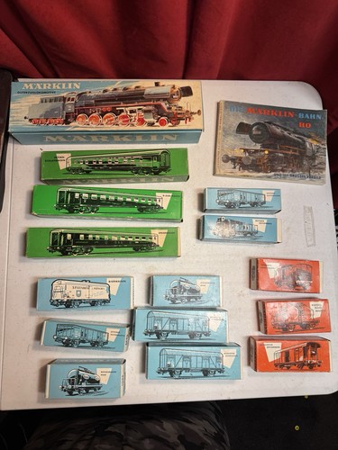 Marklin train set - train, large