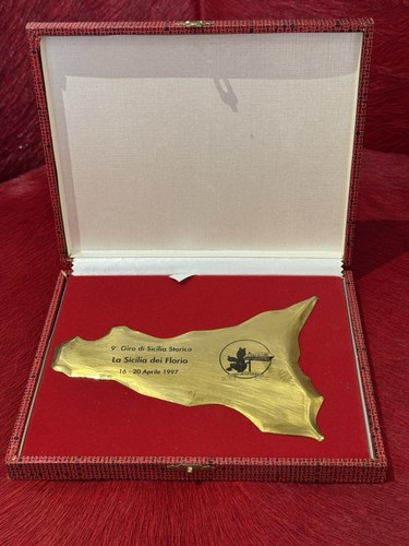 Lot medailles plaques - lot,