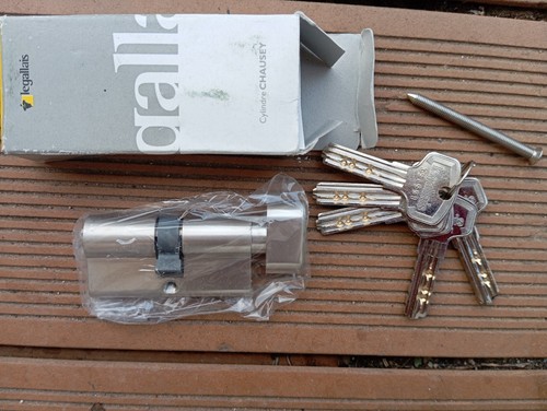 Neuf cylindre securite de - neuf,
