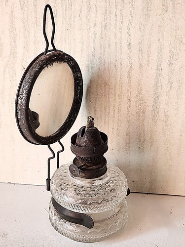 Ancienne lampe pétrole - ancienne, à