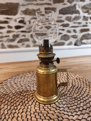 Ancienne lampe petrole en - ancienne,