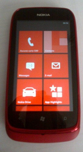 Nokia lumia 610 - nokia, rose