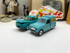 ANCIENNE NOREV PLASTIQUE LOT DE  2 RENAULT 4L ET R10  ECH 1/43 EME