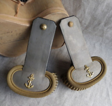 PAIRE D' ÉPAULETTES