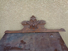 ANCIEN FRONTON CORNICHE BOIS