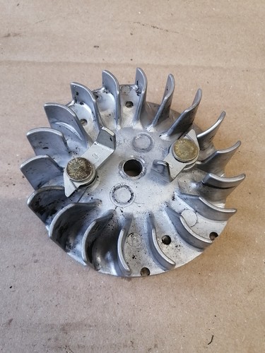 Volant moteur - , (origine)