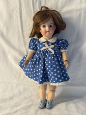 Poupee ancienne porcelaine