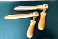 2 Tendeurs de Peaux de