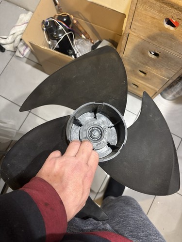 Moteur ventilateur hélice - et,