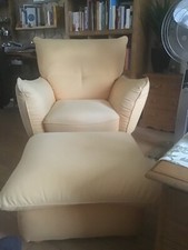 FAUTEUIL, COULEUR JAUNE, BON