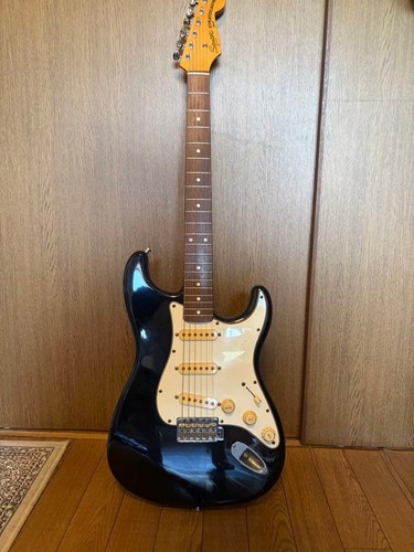 Squier stratocaster serial - squier,