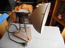 ancienne lampe industrielle