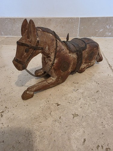 Cheval bois anvien couchee - bois,