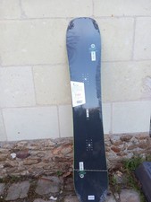 Planche De Snowboard. Ampli