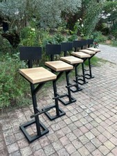 Chaise de bar industrielle sur mesure en bois et métal