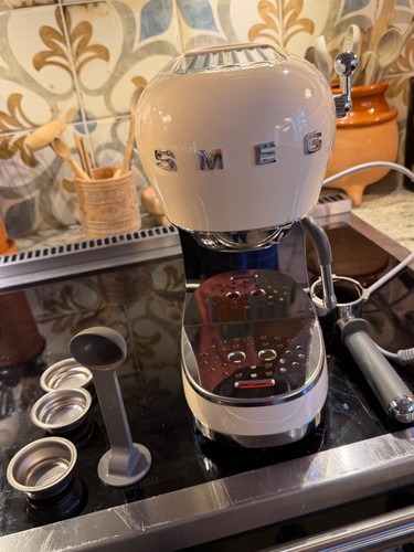 Machine café smeg 2025 - smeg,