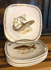 5 Assiettes carrées Longchamp en faïence blanche décor poisson et contour dorée