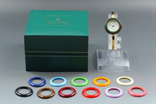Montre quartz femme vintage - à,