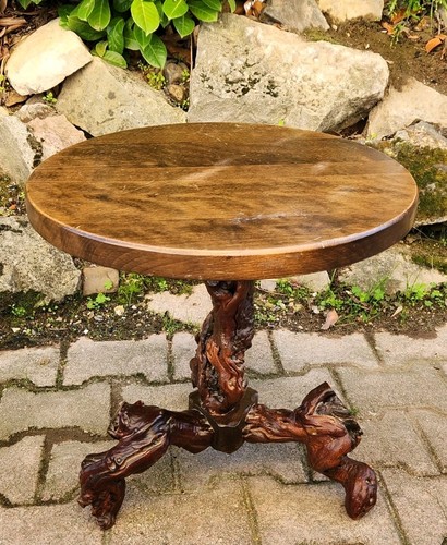 Table basse brutaliste - basse,