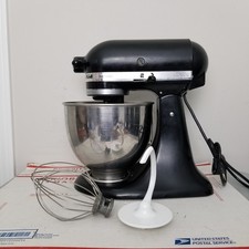 KitchenAid Artisan Series 5 qt. Tilt-Head Stand Mixer Onyx Black KSM150PSOB