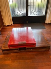 table basse asiatique rouge laquée la maison coloniale