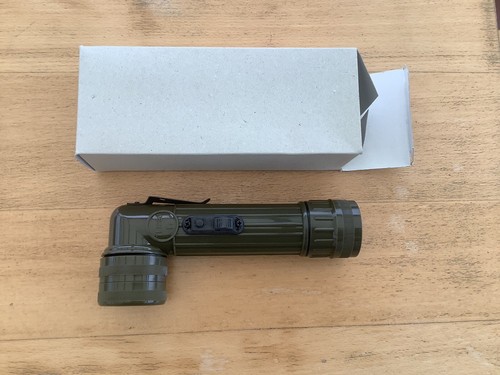 Lot cinq lampes torche - de,