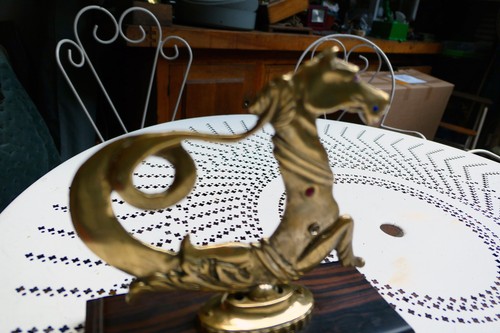 Ancienne poignée mascotte