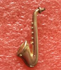 T26 Pins Music MUSICAL INSTRUMENT WIND CLARINET BASS CLARINET lapel pine