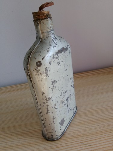 Ancienne boite poudre noire - à,