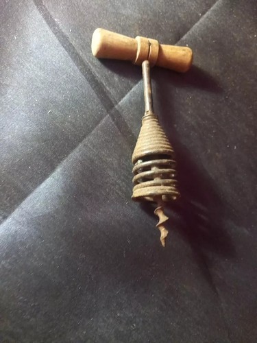 Old corkscrew - old,