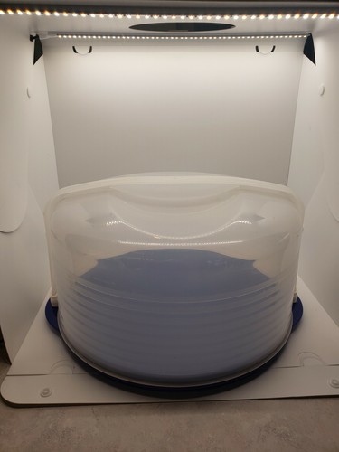 Tupperware round cake taker - tupperware,