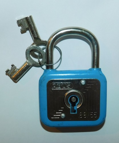 Ancien cadenas abus - ancien, neuf