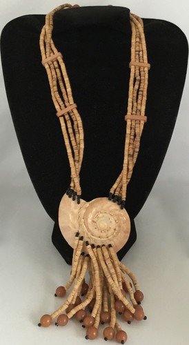 Collier multi rang - multi, pectoral