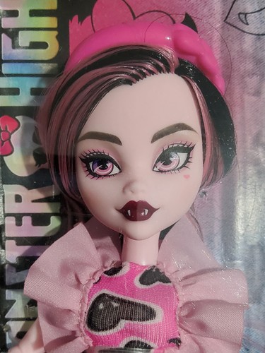 Draculaura poupée monster - draculaura,