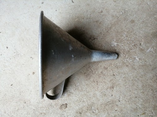Entonnoir ancien aluminium - entonnoir,