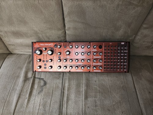 Behringer neutron paraphonic - behringer,