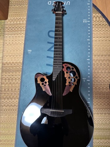 Guitare acoustique gaucher