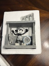 Disney  Mickey Mouse Steamboat Willie 1928 Figurines Clock