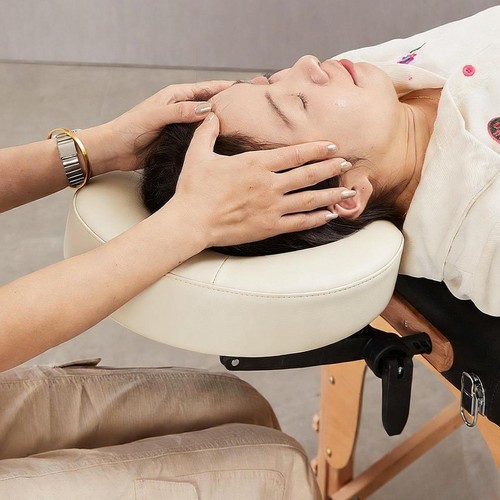 Table massage avec - de, oreiller