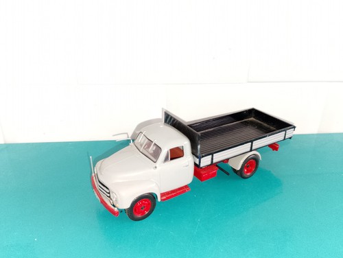 1608262 voiture camion - 1608262, 1/43