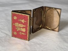 Vintage Deco Red Enamel Mini Four Photo Compact Frame Brag Book